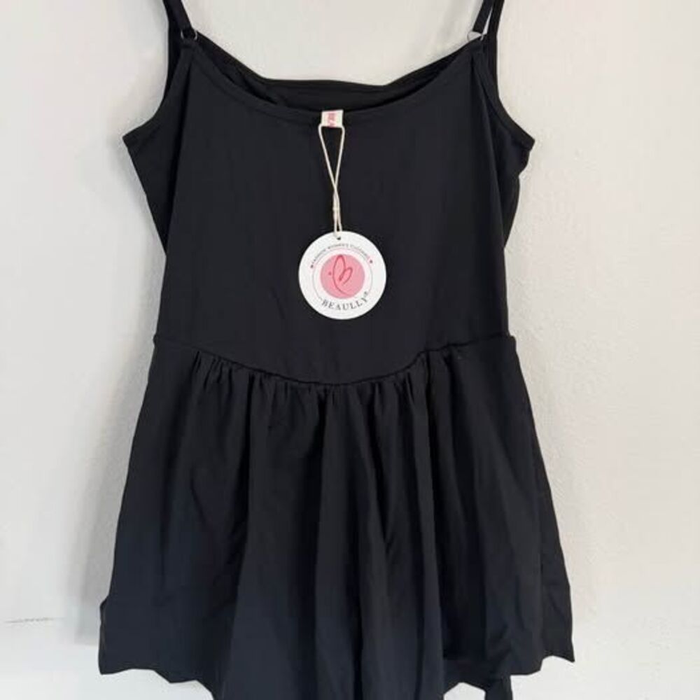 Beaully Womens Activewear Romper OnePiece Shorts Size Medium Workout